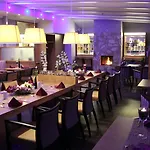 Hudewald & Hotel 3*