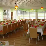 Hudewald & Hotel 3*
