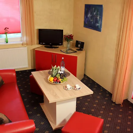 Отель Hudewald & Иккериц