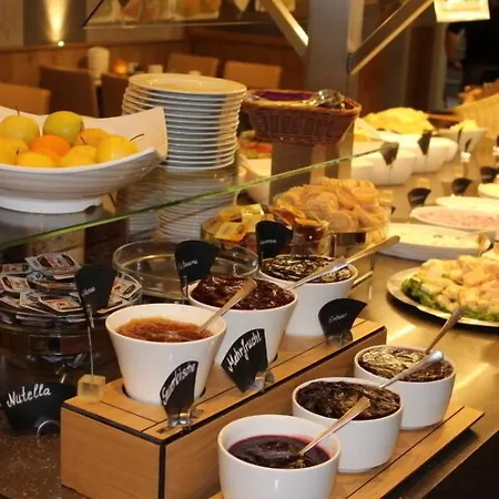 Отель Hudewald & 3*