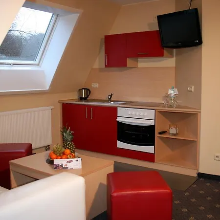 Отель Hudewald & Иккериц