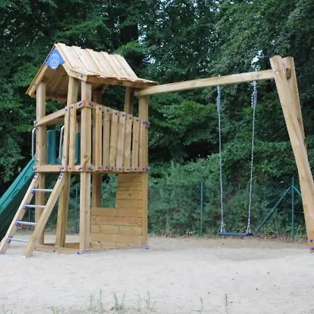 Hudewald & Отель Иккериц